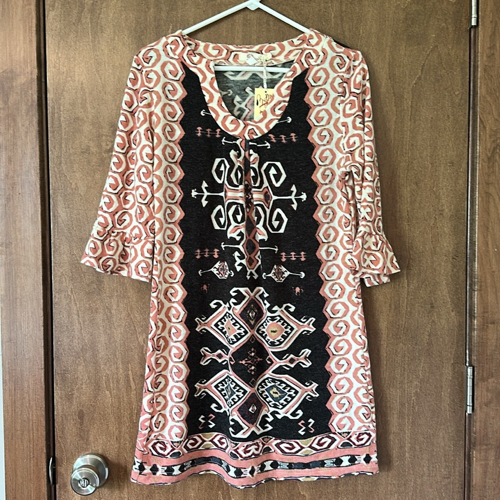 NWT Aryeh Salmon and Cream Bohemian Patterned Dress